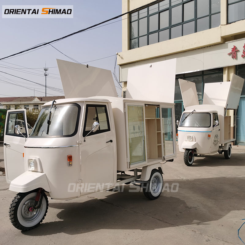 Tuk Tuk Yemek Kamyonu